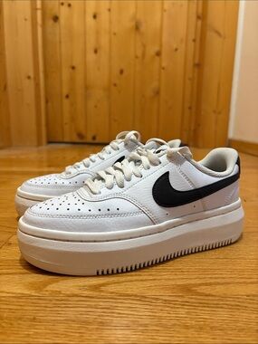 Nike Court Vision Alta LTR